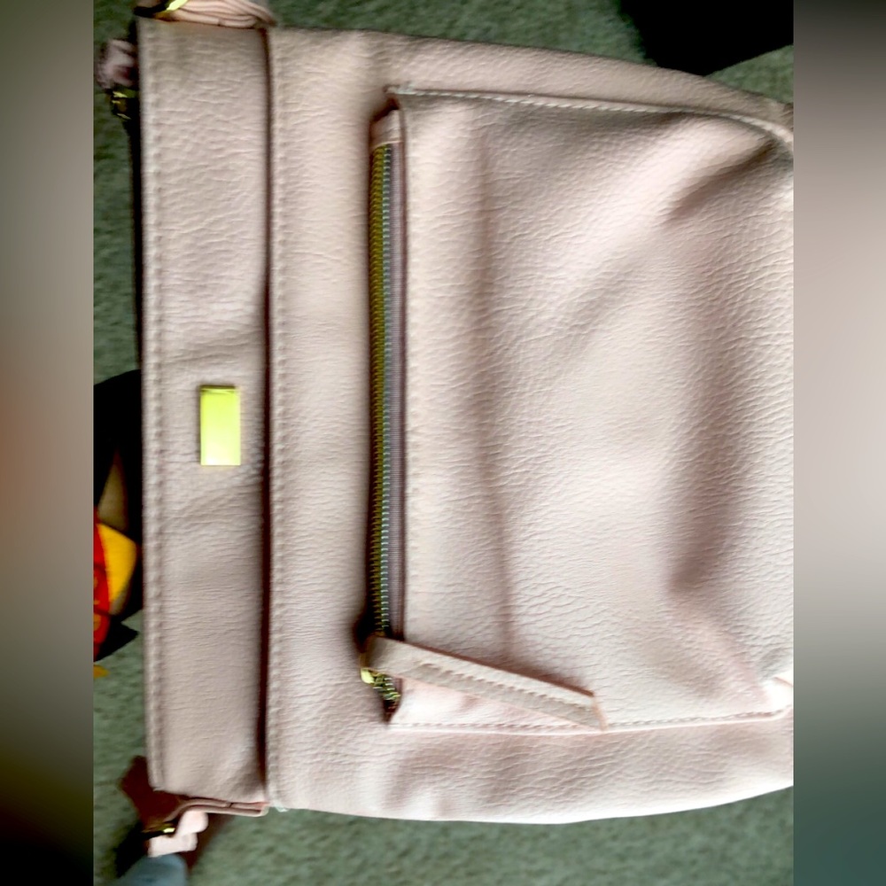 Pink crossbody small purse. Baby pink color.